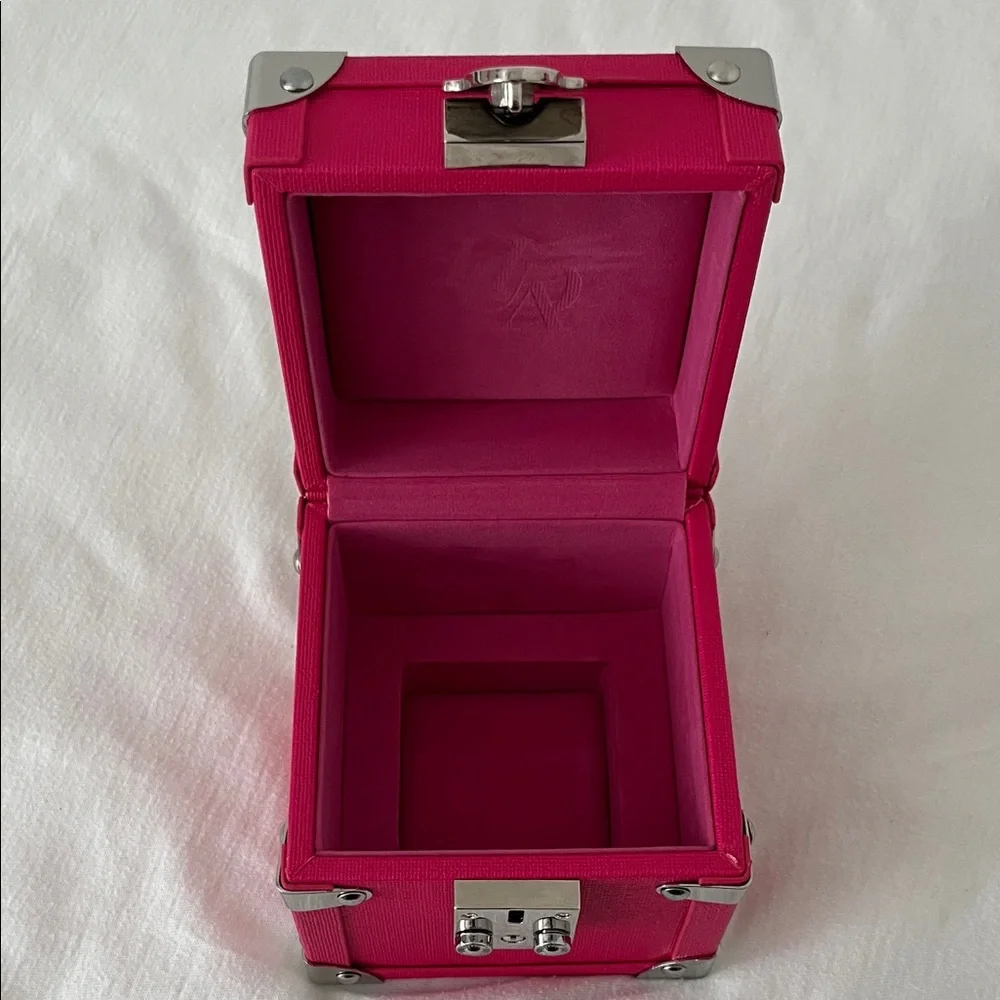 HUDA BEAUTY Hot Pink Mini Cosmetic Trunk - Picture 7 of 12